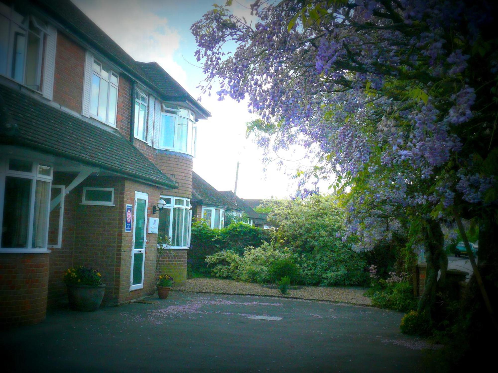 Malvern House High Wycombe Exterior photo